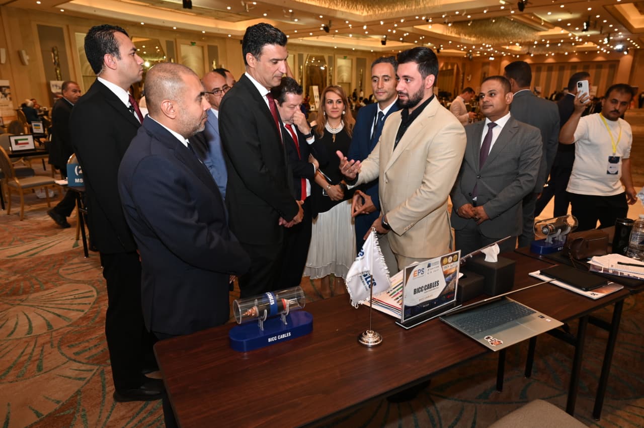 وزير الصناعة